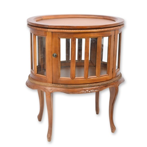 WOODEN FURNITURE AND DECORATION